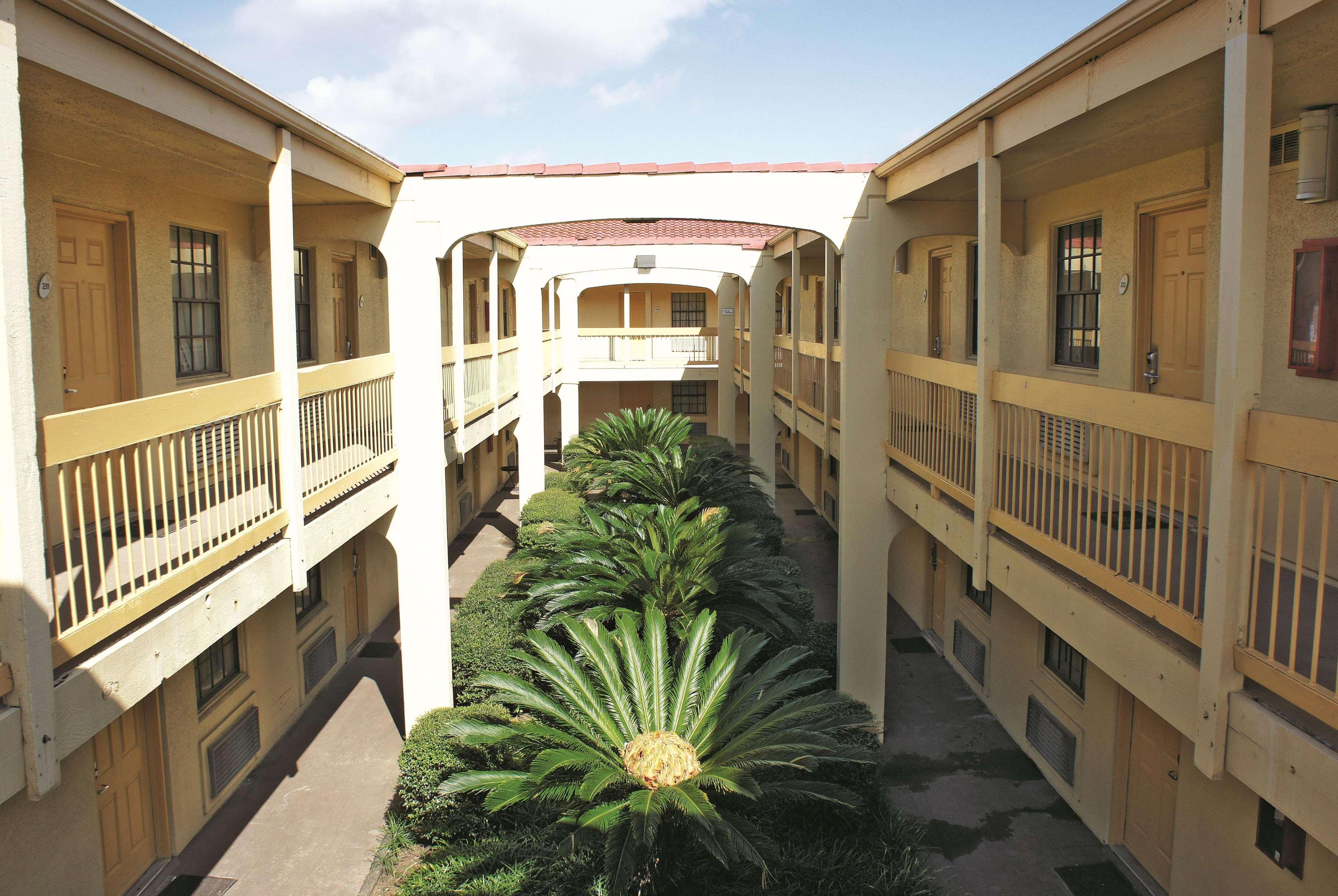 La Quinta Inn By Wyndham Clute Lake Jackson Exterior foto